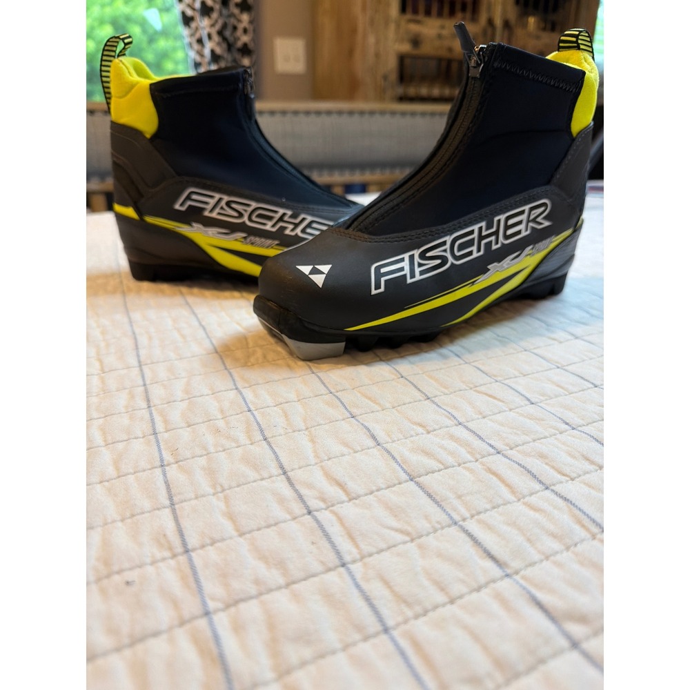 Fischer XC Sprint Cross Country Ski Boot EU 38 US Women's 7/7.5 Nordic Ski Boots